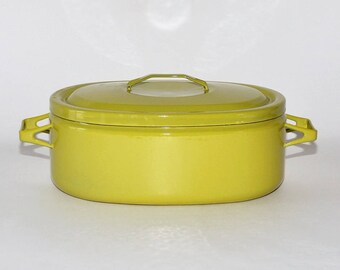 Vintage Finel Arabia Finland Seppo Mallat Chartreuse Oval Dutch Oven Pot, circa 1960s
