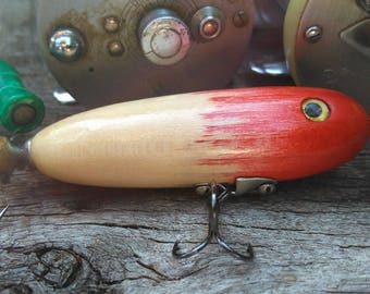 Hand Carved and Finished Wooden Fishing Lure Top Water Bass Lure