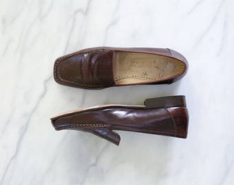 1990's Vintage Brown Leather Loafers // Joan & David Leather Flats