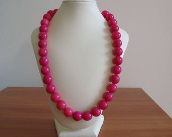 SOLD 21/6 2017 fushia color jade stone pearls 14 mm size necklaces 50 cm long with gilded metal carabin lock and eye