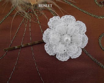 white crochet flower Hair barette