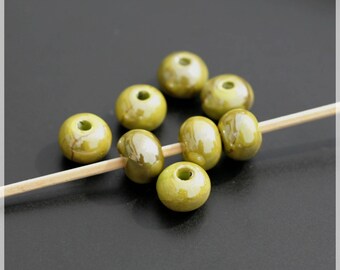 Set of 8 beads 1 cm ceramic