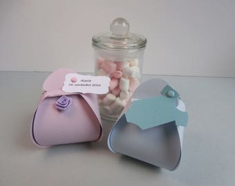 Box dragees for christening or birth