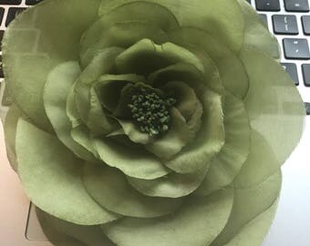 SATIN GARDENIA Flower, Kiwi Green / S - 73