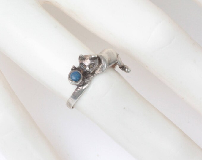 Sterling Kitty Cat Ring Blue Stone Ball Size 6 Plus Playful Kitty Vintage Ring