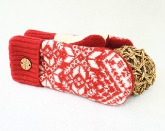 Christmas Sweater Mittens RED & WHITE Nordic Stars Fair Isle Felted Sweater Wool Gloves Red Mittens Fleece Lined Gift for Women WormeWoole