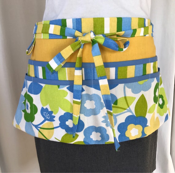 Half Apron with 8 pockets and loop in blue green yellow white