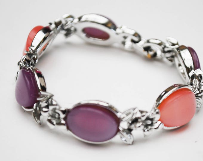 Thermoset necklace and bracelet set -Pink Purple plastic - silver tone Mid Century