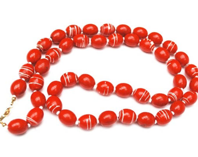 Red White Bead Necklace - Vintage Mod swirl - plastic bead necklace