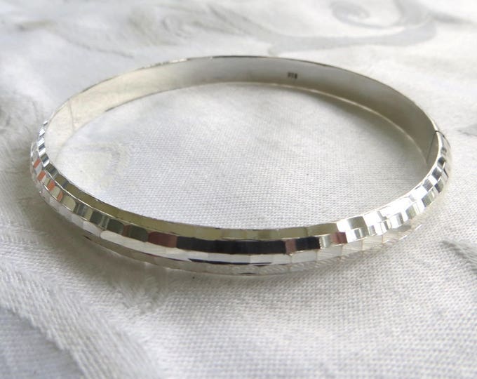 Hammered Sterling Bangle Bracelet, Sterling Silver Bangle, Hammered Silver Bracelet, Vintage Jewelry