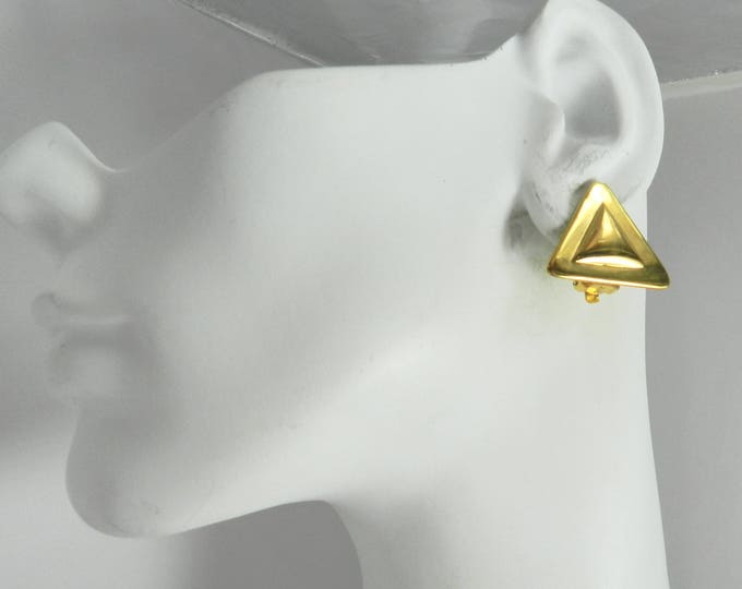 Vintage ALEXIS KIRK triangle clip Earrings, Signed Alexis Kirk Earrings, Alexis Kirk Jewelry, Modernist, Collectible Fashion, Gift for Her