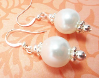 Bridal Earrings White pearl earrings Wedding Earrings bridal jewelry Fashion Jewelry Glass pearls Silver earrings Drop Earrings Bloomsy Lu