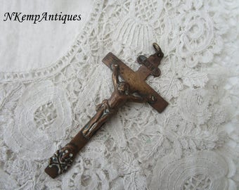 Antique crucifix 1890