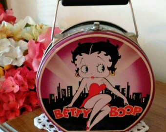 Betty Boop "Hollywood" Lunch Box in Vintage Condition - Adorable