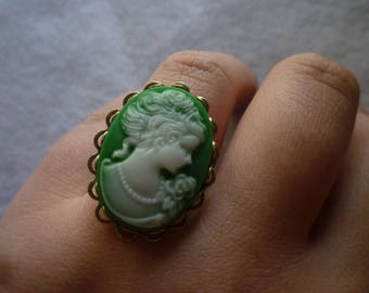 Bague ovale bronze Camée verte