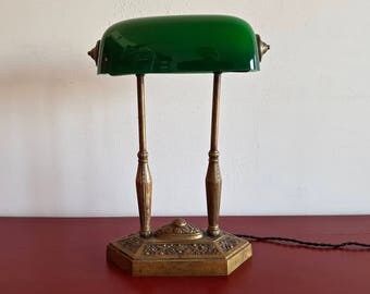 Lampe art déco abat-jour opaline verte