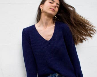 the Raglan V in Navy -knitted sweater (V neck raglan sleeve cozy minimal pullover)