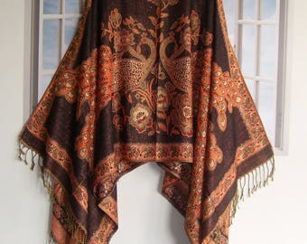 Tunisia Reversible Bamboo Silk Kimono, Slipper & Eye Mask Set