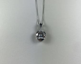 Vintage Round Cut Cubic Zirconia 925 Sterling Silver Pendant Necklace