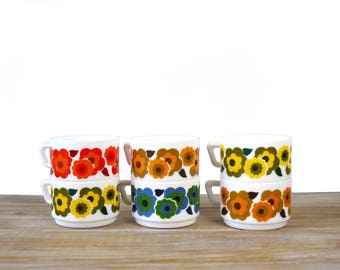 Six vintage ARCOPAL coffee cups LOTUS design 70s - French vintage coffee mug by Arcopal - Blue, red, yellow, orange Arcopal coffee tea cups