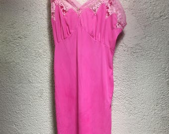 Pink Aristocraft slip size 32