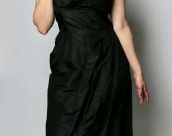 1950's Modern Architecture Wiggle Dress