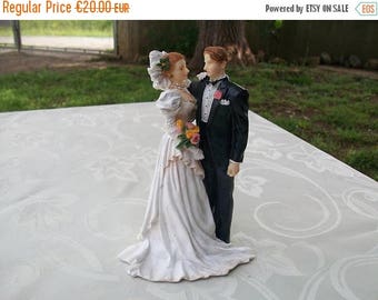 ON SALE Wedding Cake Topper//Figurines De Mariage//French Vintage//Wedding Cake//Ornament//Rustic//Vintage//Retro//Found And Flogged