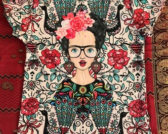 Frida kahlo with peacocks t-shirt