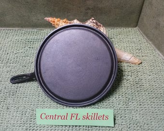 Unmarked Lodge #9 Cast Iron Griddle Circa 1930 -1950 Vintage