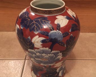 Vintage Gold Imari Hand Painted Porcelain Vase Red Blue Gold Trim