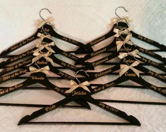 Set of 10 Personalized Wedding Hangers, Bridesmaid Hanger, Wedding Hanger, Bride Hanger, Bridesmaid Gift, Custom Wedding Hangers