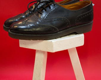 R GRIGGS DR Martens made in England size Uk 6 1/2 IT 39