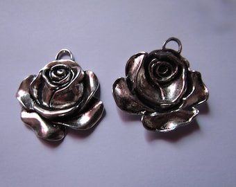 Silver Flower pendant 36mmx33mm