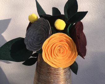 Beautiful felt bouquet