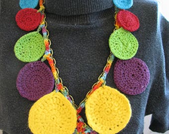 Crocheted necklace, metal chain, boho, simple, hippie, vintage, retro, circles, nature, colorful, cotton, casual, formal, comfortable