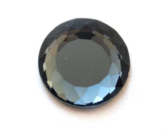 Grey faceted glass (24mm) cabochon