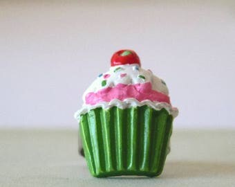 Green Cupcake ring
