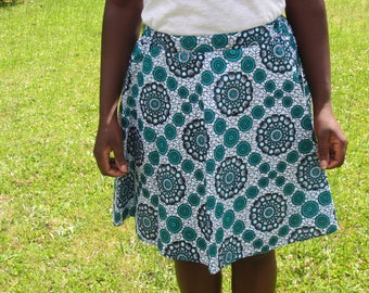 Skirt flared woman in white and green color