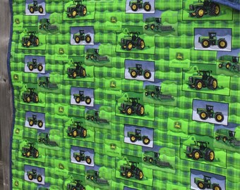 Green JOHN DEERE Tractor Crib Quilt