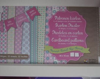 32 SHEETS 30X15CM CARTONNEES GIRLY GLITTER BLOCK