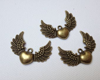 gorgeous retro charms, heart and wings 3.50 2 cm