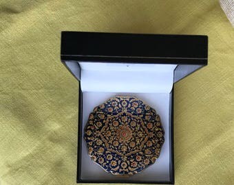 Vintage Stratton Powder Compact