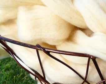 Rambouillet Roving (Combed Top) (4 OZ.) Professionally Processed at Zeilinger Wool Co!
