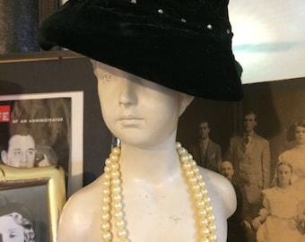 Vintage 30s Black Velvet Mini Rhinestones Ladies Bucket Cloche Hat