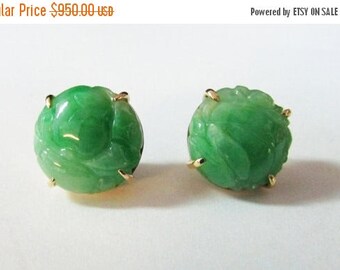 For Sale Vintage Estate Large 14KT Gold Thick Carved Apple Green Jade Earrings