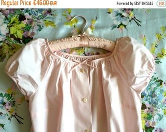 ON SALE Vintage 50s pink top puffy sleeves blouse S M