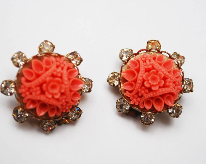 Celluloid Flower brooch and matching earrings set - Coral molded Celluloid Plastic - Rhinestone - Gold Filigree -