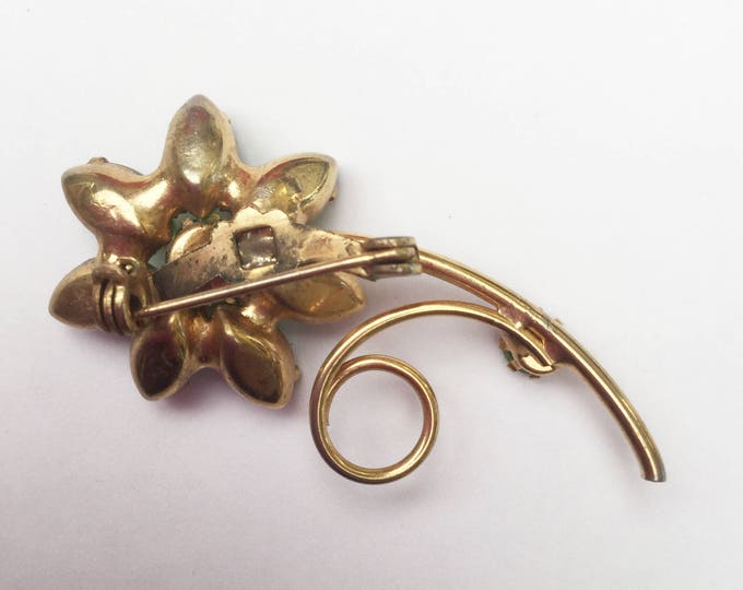 Green Rhinestone Flower Brooch - Gold metal - Mid Century Floral Pin