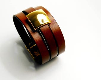 Gold magnetic clasp gold square whiskey leather cuff