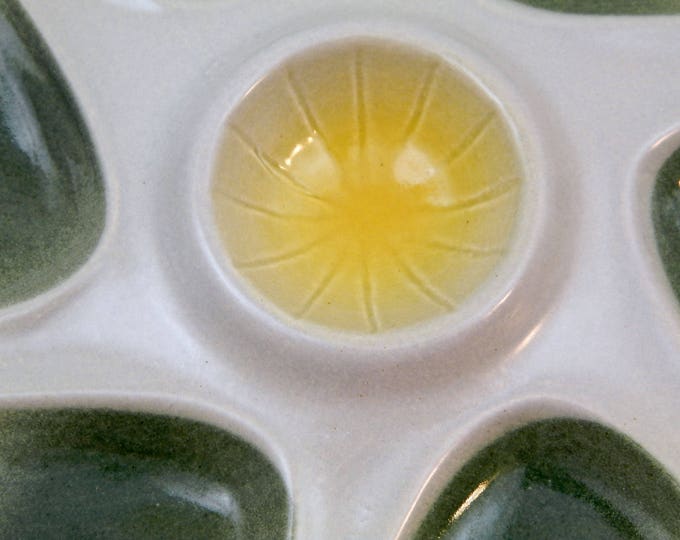 2 Vintage Mid Century Green and Yellow French Oyster Plates by Salins, Pair Seafood / Shellfish Accessory, Retro 1960s Serving Plate, Food 2 Vintage Mid Century Green and Yellow French Oyster Plates by Salins, Pair Seafood / Shellfish Accessory, Retro 1960s Serving Plate, Food